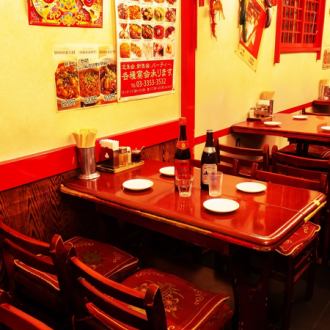4个桌席！在正宗的中国氛围中享受美味佳肴！各种菜肴♪