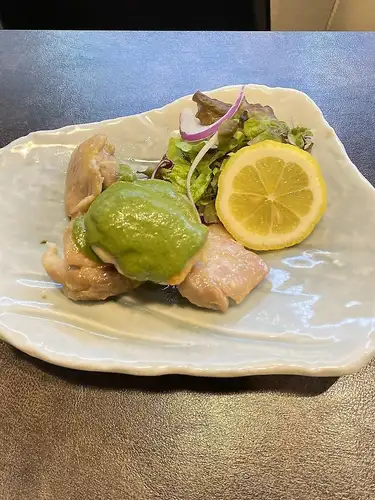 発酵鶏の酒蒸しほうれん草ソースがけ