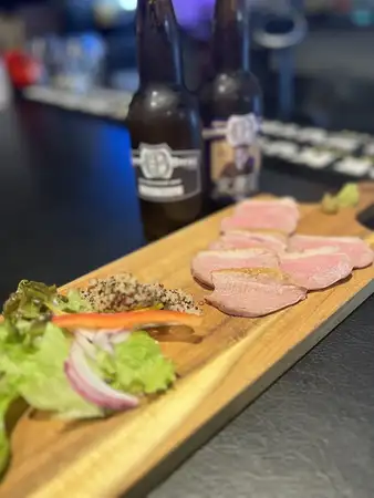 低温調理の鴨肉の山椒ロースト