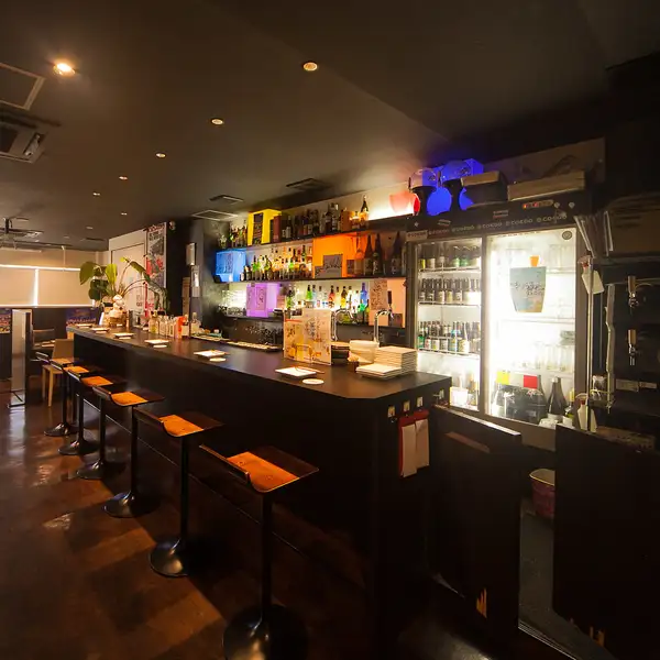 当日22時までホットペッパーグルメの即予約を受け付けております!飲み会後の2件目は、バーでもう一杯飲みたい!という方にもおすすめのお店♪東岡崎駅から徒歩2分以内!お気軽にお立ち寄りください☆