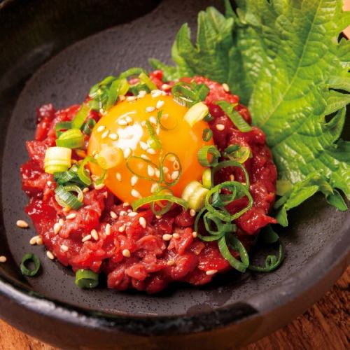 Enjoy the unique flavor and texture that is different from yakiniku.