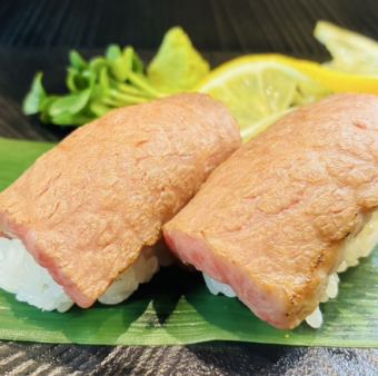 和牛肉寿司(2貫)