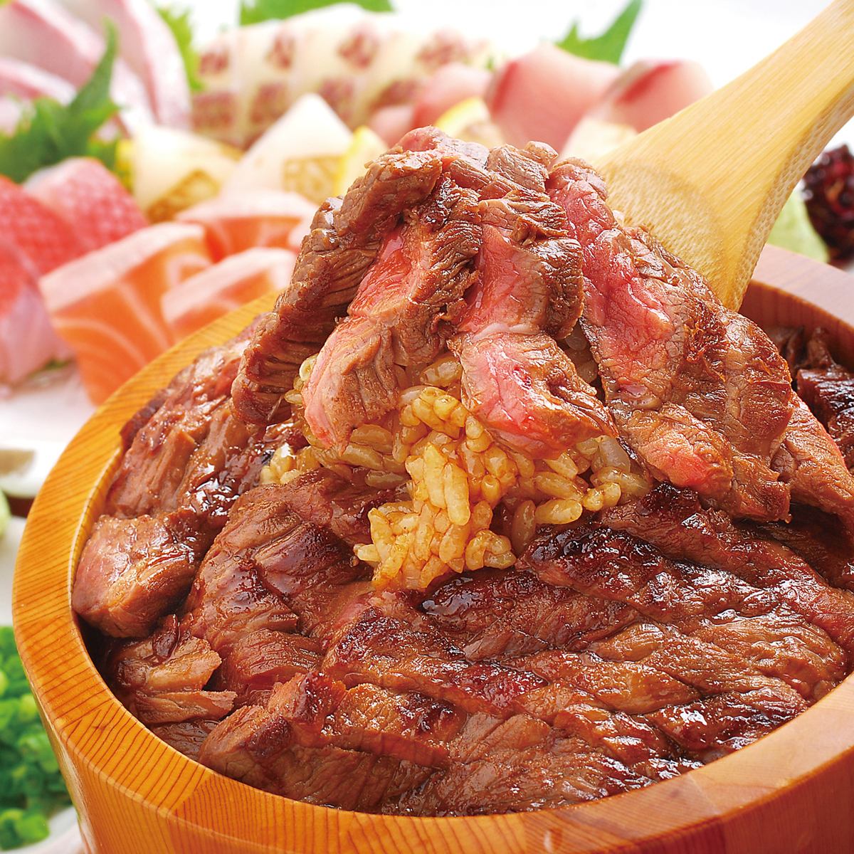 牛肉豚肉鶏肉にもこだわり、市場に並ぶその日一番の肉をセレクト