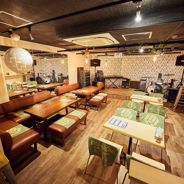 [Reservation OK for 13 to 20 people (30 people standing)] The basement floor is equipped with comfortable sofa seats and table seats, and is fully equipped with various PA equipment, including a projector.You can use it in a variety of ways depending on your ideas! It can be used for a wide range of occasions, such as parties, work banquets, off-line meetings, class reunions, and anniversaries!