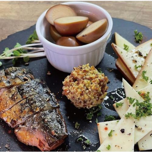 自家製スモークの盛りあわせ