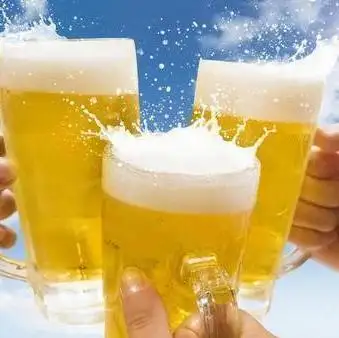 みんなでワイワイ乾杯！！