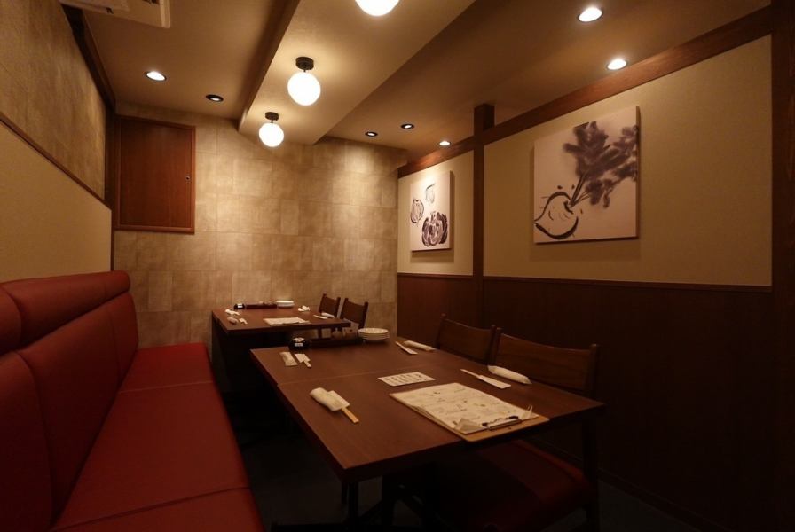 [Right next to Kyoto Station] We're conveniently located near the station, so please feel free to drop by ★ We have private rooms, open seating, and more to suit any occasion.Please feel free to drop by after work. Great for anniversaries, girls' nights, friends, families, dates, etc. 【#Kyoto #Izakaya #Skewers #Kyoto cuisine #Kyoto vegetables #Private room #Stylish #Anniversary #Entertainment #Drinking party #All-you-can-drink #Girls' night out】