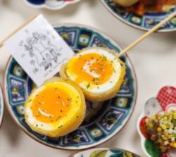 Soft-boiled eggs