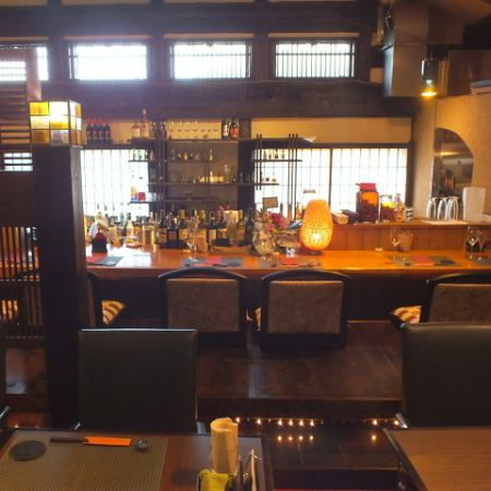 Enjoy Italian food in a traditional Japanese house that is over 100 years old.