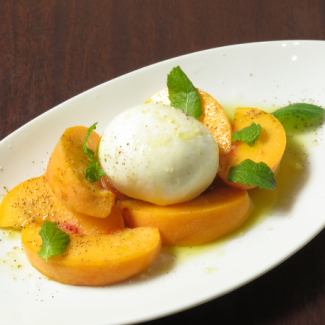 【冷】桃(山梨)と生ハム(イタリア)のカッペリーニ