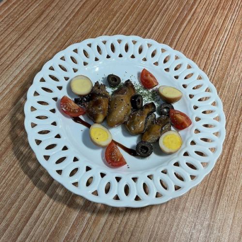 広島　かきとうずらの燻製～オリーブオイル漬け～