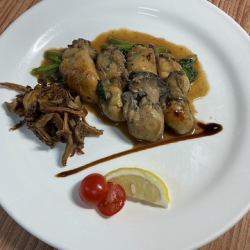 広島 カキと青菜のバターソテー