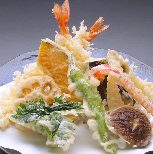 Assorted oversized shrimp and vegetable tempura