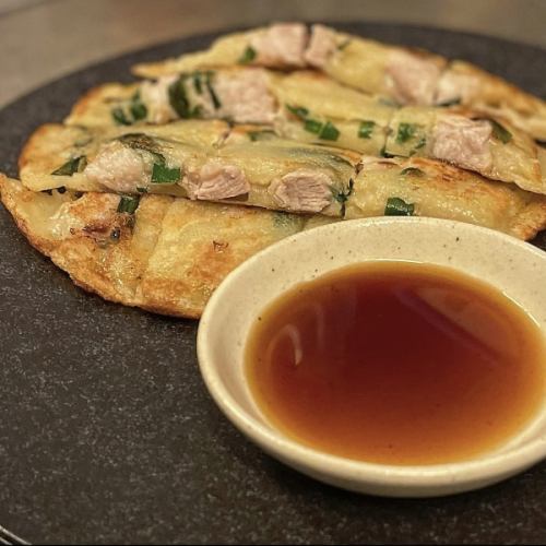 豚バラとニラのチヂミ