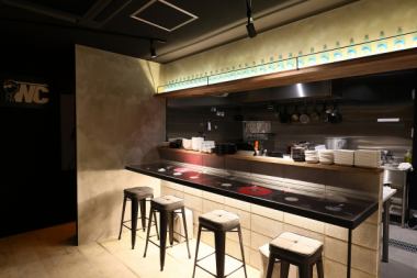 お一人様も大歓迎！ちょっぴりレトロなカウンター席。