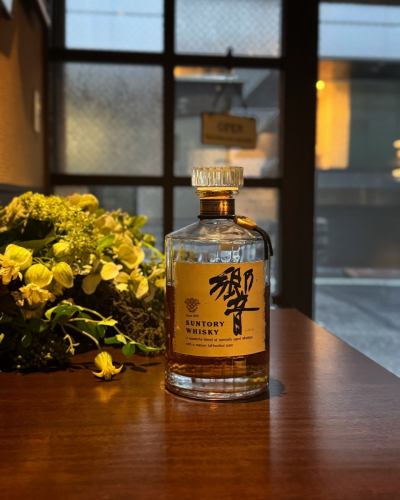 カウンター奥の棚には、実はたくさんお酒があります。
何かないかなー、と思ったら、お勧めも聞いてみてください。
色々とでてくる、かも😊

ypsilon イプシロン
新宿区新宿1-16-16 テェアーカテリーナ101
TEL 03-6380-4288
ランチ 11:30~14:00LO
ディナー17:00~23:00LO

#ypsilonitalian #新宿 #新宿御苑前 #新宿御苑前グルメ #新宿御苑前ランチ #ディナー #イタリアン #新宿グルメ #東京グルメ #tokyorestaurants 
#パスタだいすき #昼飲み #大人スイーツ #イタリアンレストラン  #トラットリア 
#ウイスキー #響 #美味しいウィスキー飲んでみたい #新宿御苑 #レストラン #winelover #🍷#🥃 #🍾 #おいしいごはん