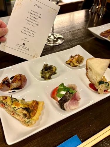 アンティパストの会より。
5月の特別ディナーもお楽しみいただきました😊

色々なお食事をお召し上がりいただく、特別ディナーコース。
来月はマリアージュの会です😊

ypsilon イプシロン
新宿区新宿1-16-16 テェアーカテリーナ101
TEL 03-6380-4288
ランチ 11:30~14:00LO
ディナー17:00~23:00LO

#ypsilonitalian #新宿 #新宿御苑前 #新宿御苑前グルメ #新宿御苑前ランチ #ディナー #イタリアン #新宿グルメ #東京グルメ #tokyorestaurants 
#パスタだいすき #昼飲み #大人スイーツ #イタリアンレストラン  #トラットリア 
#アンティパスト #前菜だけのコース #特別ディナーコース #ハイボール #ビールに合う #新宿御苑 #レストラン #winelover #🍷#🥃 #🍾 #おいしいごはん
