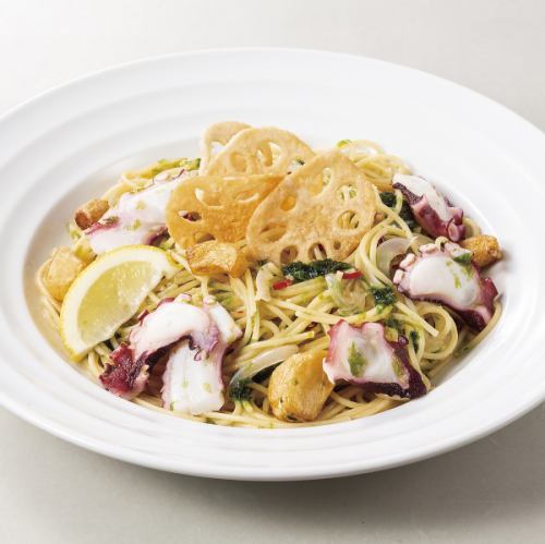 磯香る 真タコと揚げニンニクのペペロンチーノ　