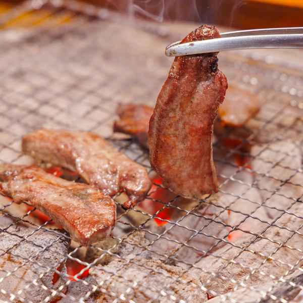 【大人気メニューの塩タン】