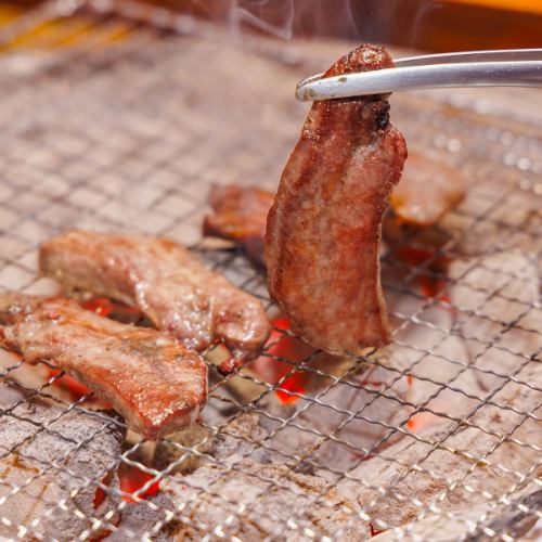 【大人気メニューの塩タン】