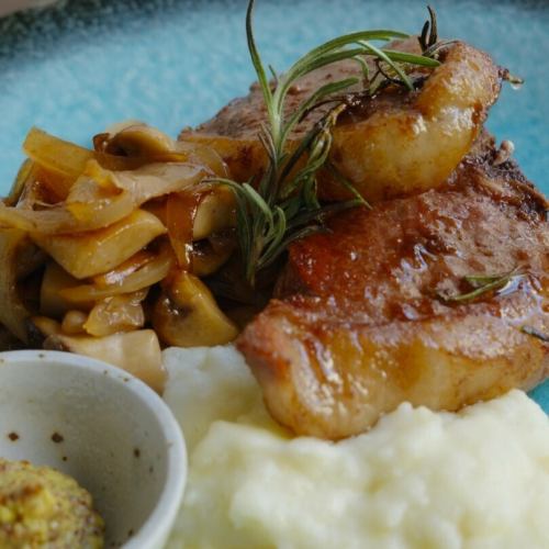 [Chef's special dishes] Enjoy casual Western cuisine!