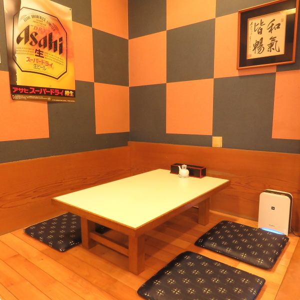 A popular tatami room for small banquets and families! You can take off your shoes and sit comfortably! You can sit up to 6 people! We also have partitions so you can take measures against infectious diseases ◎