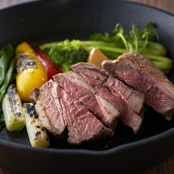 [Double meat platter! Greedy course of charcoal-grilled lamb rump and grilled chicken thigh] 2.5 hours with all-you-can-drink included!