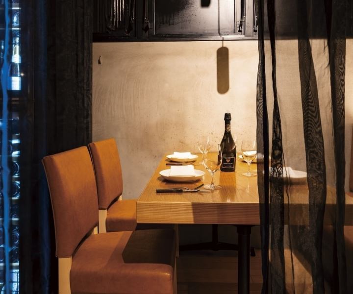 大人の隠れ家的空間です。木のぬくもりが感じられるオシャレな店内が自慢！デートや女子会、パーティーなど様々なシーンにご利用頂けます♪昼飲みにも最適！渋谷へお越しの際は是非当店へお立ち寄りください♪