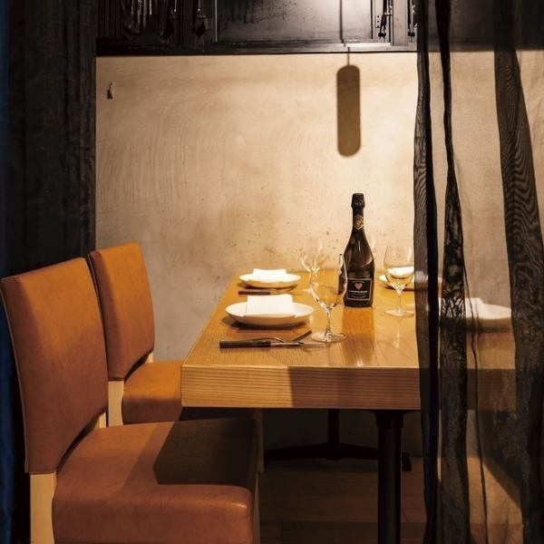 大人の隠れ家的空間です。木のぬくもりが感じられるオシャレな店内が自慢！デートや女子会、パーティーなど様々なシーンにご利用頂けます♪昼飲みにも最適！渋谷へお越しの際は是非当店へお立ち寄りください♪