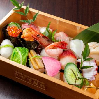 【新品登场】寿司15种×清酒15种搭配套餐♪ 6,500日元
