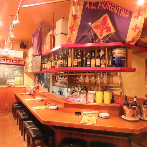 At the counter, enjoy the Italian food that the manager is proud of with wine ... ★ Ask anything about which wine suits this dish, which dish suits this wine, etc. ♪ I noticed while asking the staff etc. Maybe you're Dr. Wine ?!