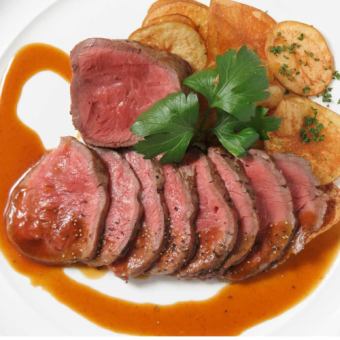 Barley cow thick-cut roast beef ♪ 【Premium Banquet】 (8 items in total) 3h with all you can drink 4500 yen (excluding tax)