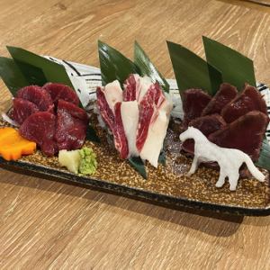 Horse sashimi (3 dishes)