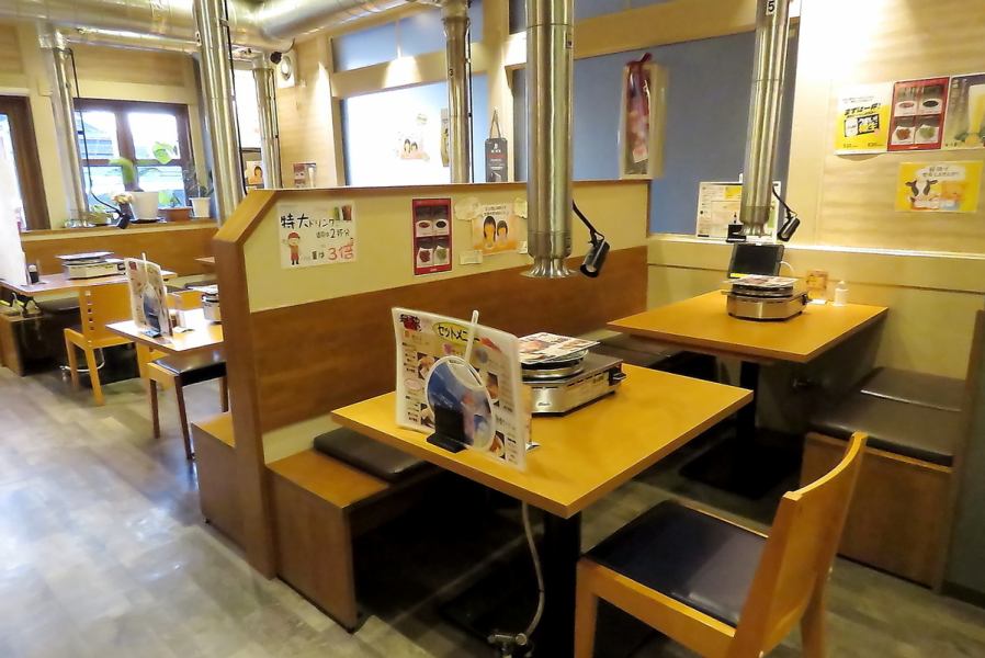 30～45名様まで対応の貸切宴会も出来ちゃいます。2～26名様はこちらの席でお取りできます。