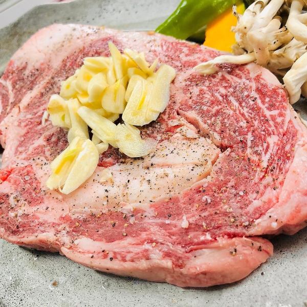 メガ厚和牛ステーキ※300ｇの料金です