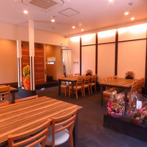 You can enjoy exquisite Japanese cuisine at "Shunfutei", which boasts an atmosphere.