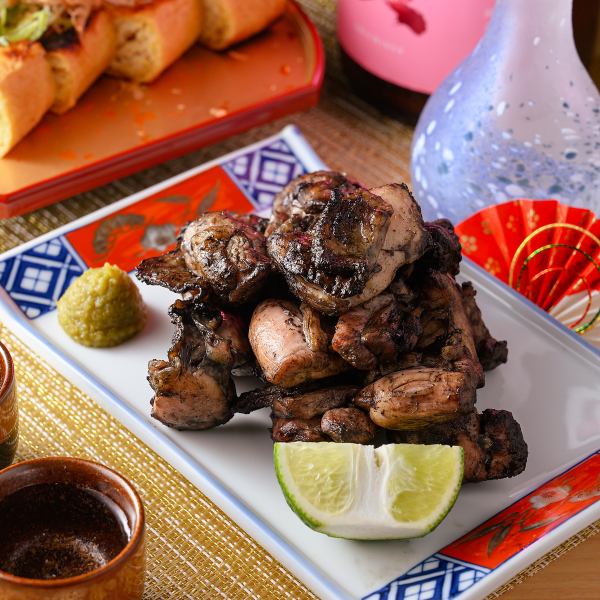 【自慢の鉄板焼き鳥】鳥取県産大山地鶏を使用した炭焼きの数々
