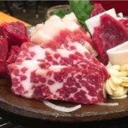 馬刺しおまかせ5点盛り