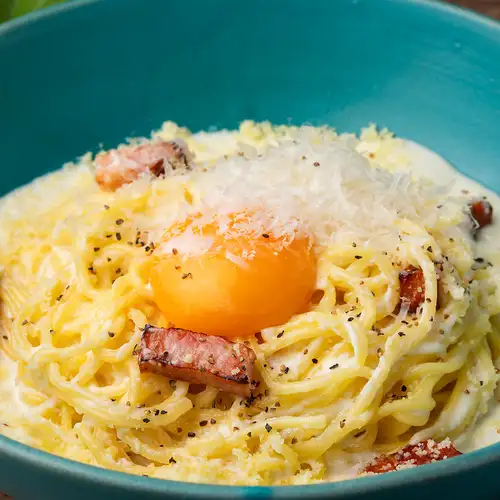 たっぷりチーズの濃厚カルボナーラパスタ/明太子カルボナーラパスタ/海老とアボカドのレモンクリームパスタ