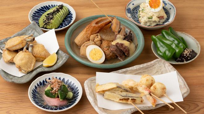 サクサクの串天や豊富なおでんが自慢の当店。