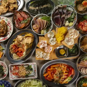 【自家製漬け込みレモンサワーも!3時間飲み放題付き】人気の定番韓国フードが勢揃い◎全7品