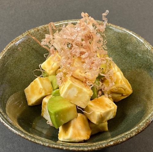 アボカドとクリームチーズのワサビ和え