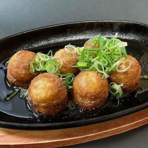 揚げタコ焼き“ごま油塩で“（６コ）