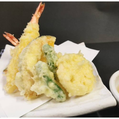 海老の天ぷら（野菜三種付き）