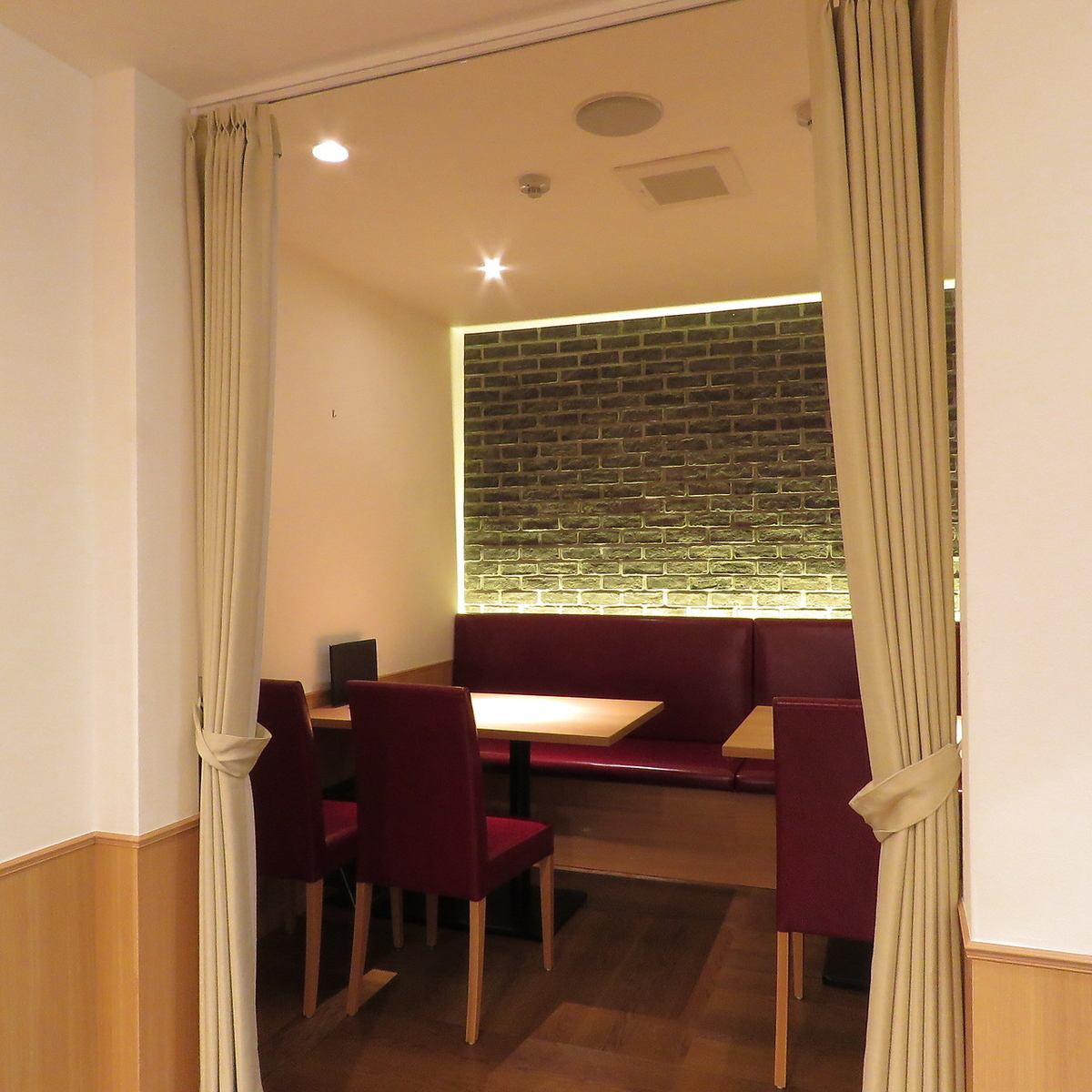 Private ◎ Private room and counter seats available for 2 people ♪