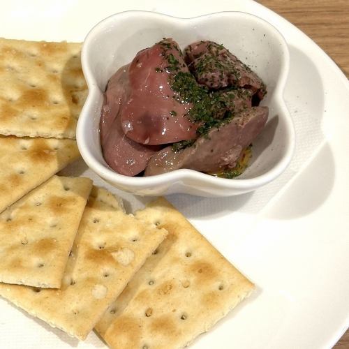 慢燉雞肝配餅乾