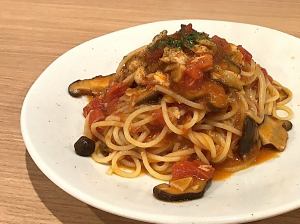 참치와 버섯 토마토 소스