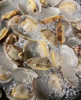 《Standard》Steamed clams with sake