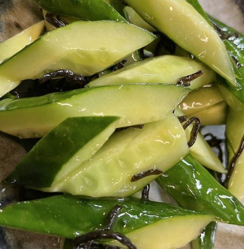 [Standard] Seared cucumber dressed with salted kelp