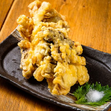 Whole maitake mushroom tempura